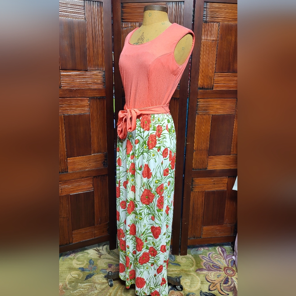 Woman's Vintage Serbin By Muriel Ryan Sleeveless Coral and Floral Maxi Dress - Picture 8 of 14